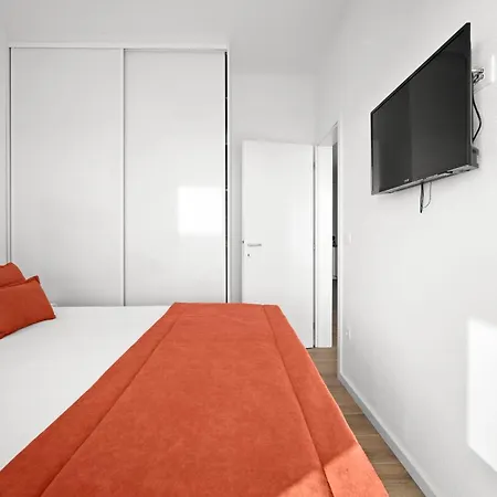 Konukevi Adriatic Garden 3*