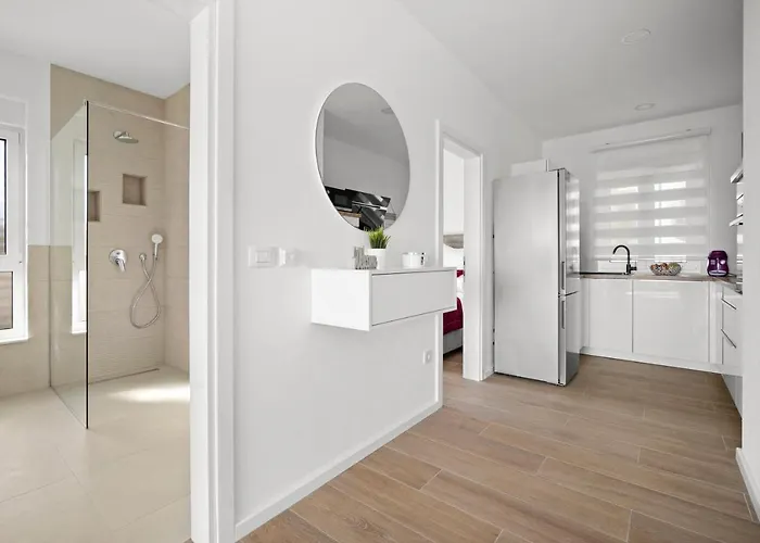 Adriatic Garden Pensionat 3*